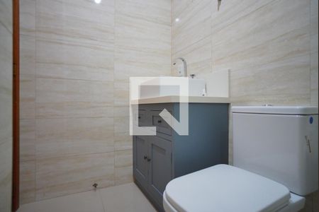 Casa à venda com 170m², 3 quartos e 2 vagasBanheiro Corredor