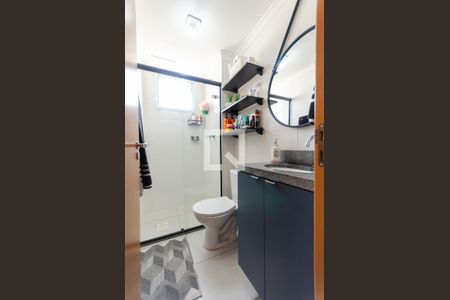 Apartamento à venda com 43m², 2 quartos e 1 vaga Apartamento à venda com 43m², 2 quartos e 1 vagaBanheiro