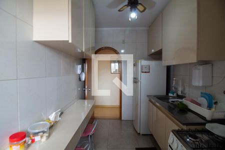 Apartamento à venda com 70m², 2 quartos e 2 vagas Apartamento à venda com 70m², 2 quartos e 2 vagasCozinha