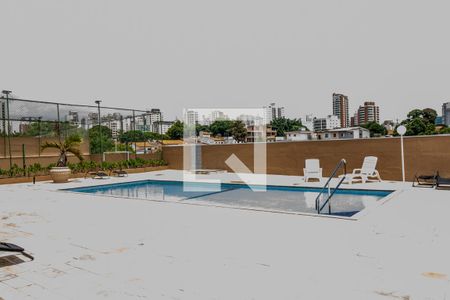 Apartamento à venda com 70m², 2 quartos e 2 vagas Apartamento à venda com 70m², 2 quartos e 2 vagasÁrea comum - Piscina
