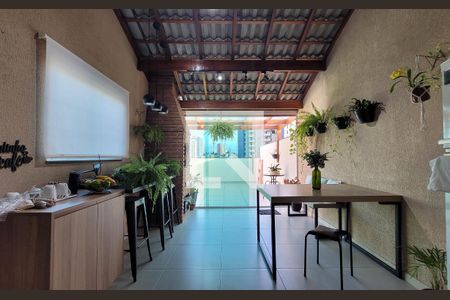 Apartamento à venda com 108m², 2 quartos e 1 vaga Apartamento à venda com 108m², 2 quartos e 1 vagaCobertura