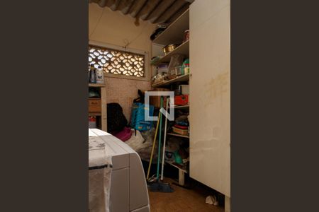 Casa à venda com 280m², 5 quartos e 4 vagas Casa à venda com 280m², 5 quartos e 4 vagasÁrea de Serviço