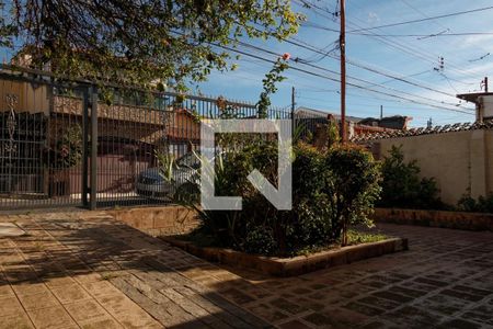 Casa à venda com 280m², 5 quartos e 4 vagas Casa à venda com 280m², 5 quartos e 4 vagasÁrea Externa