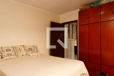 Casa à venda com 280m², 5 quartos e 4 vagas Casa à venda com 280m², 5 quartos e 4 vagasQuarto 4