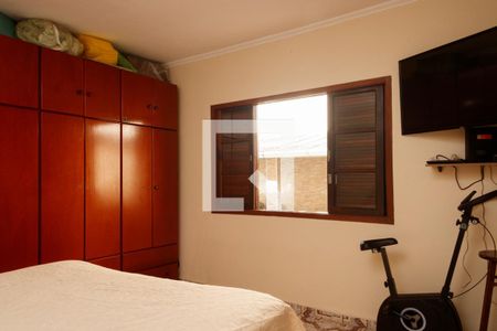 Casa à venda com 280m², 5 quartos e 4 vagas Casa à venda com 280m², 5 quartos e 4 vagasQuarto 4