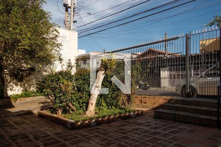 Casa à venda com 280m², 5 quartos e 4 vagas Casa à venda com 280m², 5 quartos e 4 vagasÁrea Externa