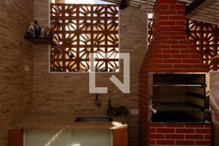 Casa à venda com 280m², 5 quartos e 4 vagas Casa à venda com 280m², 5 quartos e 4 vagasÁrea Externa