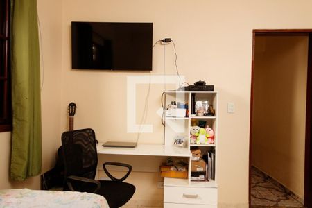 Casa à venda com 280m², 5 quartos e 4 vagas Casa à venda com 280m², 5 quartos e 4 vagasQuarto 5