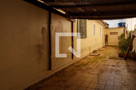 Casa à venda com 280m², 5 quartos e 4 vagas Casa à venda com 280m², 5 quartos e 4 vagasÁrea Externa