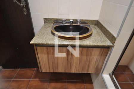 Casa para alugar com 200m², 3 quartos e 3 vagasBanheiro da Suíte