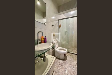 Apartamento à venda com 200m², 4 quartos e 2 vagas Apartamento à venda com 200m², 4 quartos e 2 vagasbanheiro