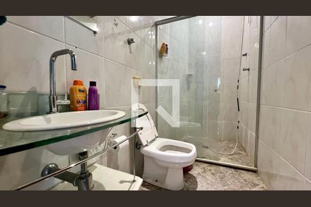 Apartamento à venda com 200m², 4 quartos e 2 vagas Apartamento à venda com 200m², 4 quartos e 2 vagasbanheiro