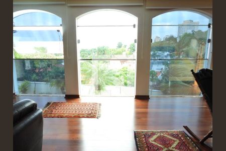 Casa para alugar com 344m², 4 quartos e 4 vagasSala