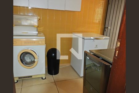 Casa para alugar com 344m², 4 quartos e 4 vagasLavanderia