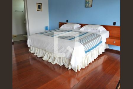 Casa para alugar com 344m², 4 quartos e 4 vagasQuarto