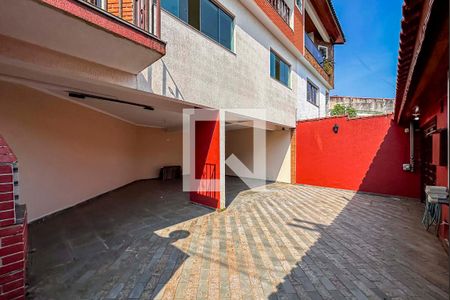Casa à venda com 175m², 3 quartos e 4 vagas Casa à venda com 175m², 3 quartos e 4 vagasGaragem e quintal