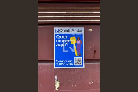 Casa à venda com 175m², 3 quartos e 4 vagas Casa à venda com 175m², 3 quartos e 4 vagasPlaca Instalada na Fachada