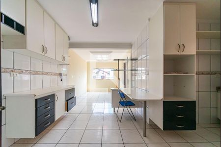 Casa à venda com 175m², 3 quartos e 4 vagas Casa à venda com 175m², 3 quartos e 4 vagasCozinha