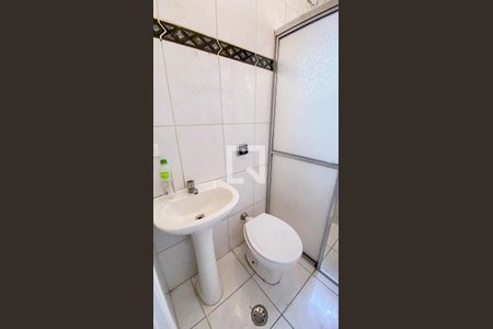 Apartamento à venda com 71m², 2 quartos e 1 vaga Apartamento à venda com 71m², 2 quartos e 1 vagaBanheiro