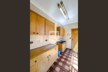 Casa para alugar com 396m², 3 quartos e 6 vagasÁrea de Serviço