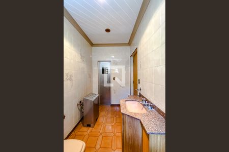 Casa para alugar com 396m², 3 quartos e 6 vagasBanheiro 3