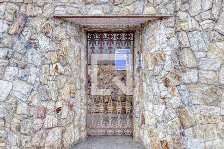 Casa para alugar com 396m², 3 quartos e 6 vagasFachada