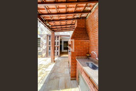 Casa para alugar com 396m², 3 quartos e 6 vagasChurrasqueira