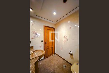 Casa para alugar com 396m², 3 quartos e 6 vagasBanheiro da Suíte 2