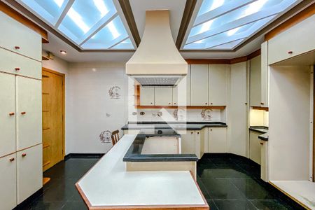 Casa para alugar com 396m², 3 quartos e 6 vagasCozinha