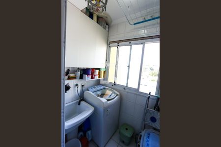 Apartamento à venda com 70m², 3 quartos e 2 vagas Apartamento à venda com 70m², 3 quartos e 2 vagasÁrea de Serviço