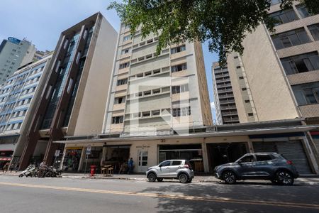 Studio para alugar com 30m², 1 quarto e sem vaga Studio para alugar com 30m², 1 quarto e sem vagaFachada