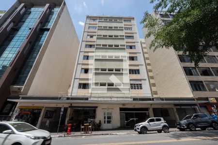 Studio para alugar com 30m², 1 quarto e sem vaga Studio para alugar com 30m², 1 quarto e sem vagaFachada