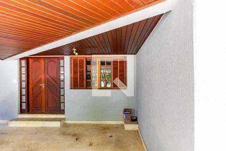 Casa à venda com 385m², 4 quartos e 5 vagas Casa à venda com 385m², 4 quartos e 5 vagasÁrea comum