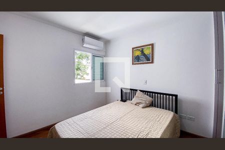 Casa à venda com 220m², 4 quartos e 4 vagas Casa à venda com 220m², 4 quartos e 4 vagasQuarto 2