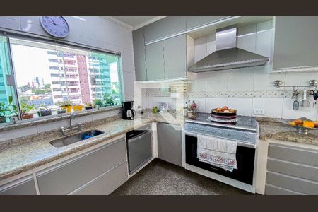 Casa à venda com 220m², 4 quartos e 4 vagas Casa à venda com 220m², 4 quartos e 4 vagasCozinha