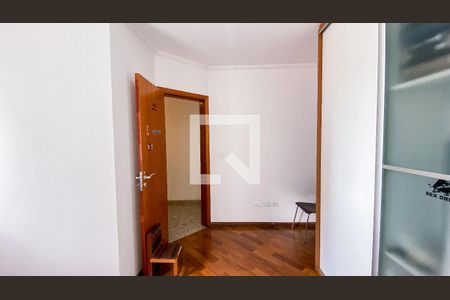 Casa à venda com 220m², 4 quartos e 4 vagas Casa à venda com 220m², 4 quartos e 4 vagasQuarto 1