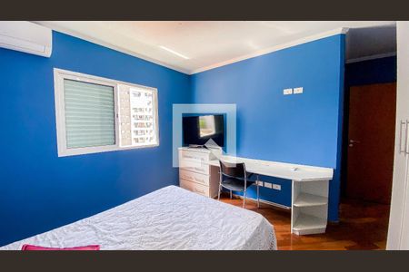 Casa à venda com 220m², 4 quartos e 4 vagas Casa à venda com 220m², 4 quartos e 4 vagasSuíte 2