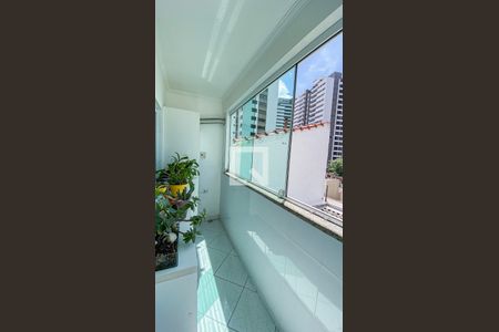 Casa à venda com 220m², 4 quartos e 4 vagas Casa à venda com 220m², 4 quartos e 4 vagasÁrea de Serviço