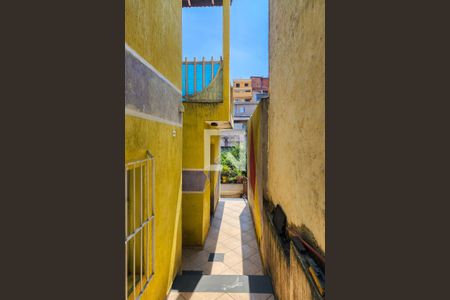 Casa à venda com 240m², 3 quartos e 4 vagas Casa à venda com 240m², 3 quartos e 4 vagasCorredor