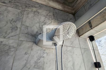 Casa à venda com 240m², 3 quartos e 4 vagas Casa à venda com 240m², 3 quartos e 4 vagasBanheiro Social