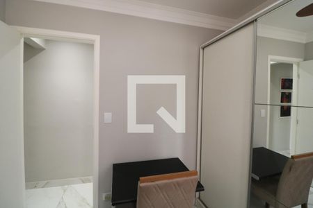 Quarto 1 de apartamento para alugar com 2 quartos, 46m² em Jardim Vila Formosa, São Paulo