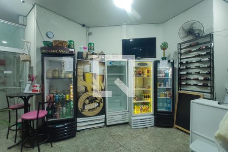 Apartamento à venda com 38m², 1 quarto e 1 vaga Apartamento à venda com 38m², 1 quarto e 1 vagaMini Mercado
