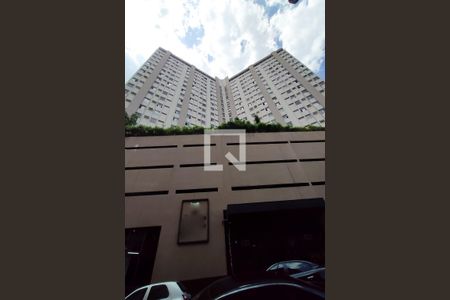 Apartamento à venda com 38m², 1 quarto e 1 vaga Apartamento à venda com 38m², 1 quarto e 1 vagaFachada