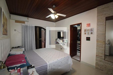 Casa à venda com 800m², 5 quartos e 3 vagasSuíte 3