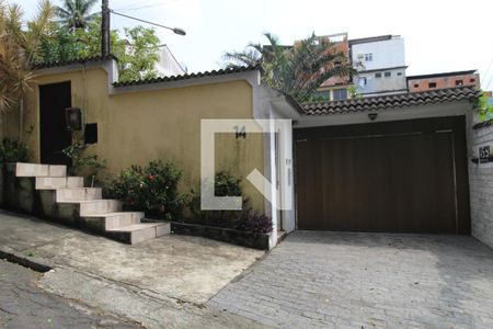 Casa à venda com 800m², 5 quartos e 3 vagasFachada
