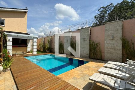 Casa de condomínio à venda com 600m², 4 quartos e 6 vagasPiscina