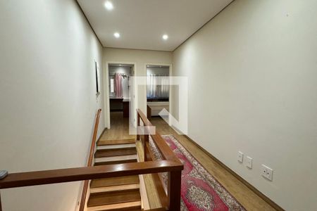 Casa de condomínio à venda com 600m², 4 quartos e 6 vagasHall