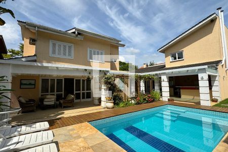 Casa de condomínio à venda com 600m², 4 quartos e 6 vagasPiscina