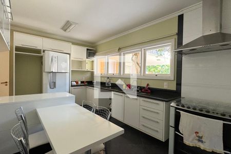 Casa de condomínio à venda com 600m², 4 quartos e 6 vagasCozinha