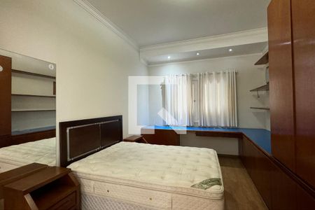 Casa de condomínio à venda com 600m², 4 quartos e 6 vagasSuíte 3